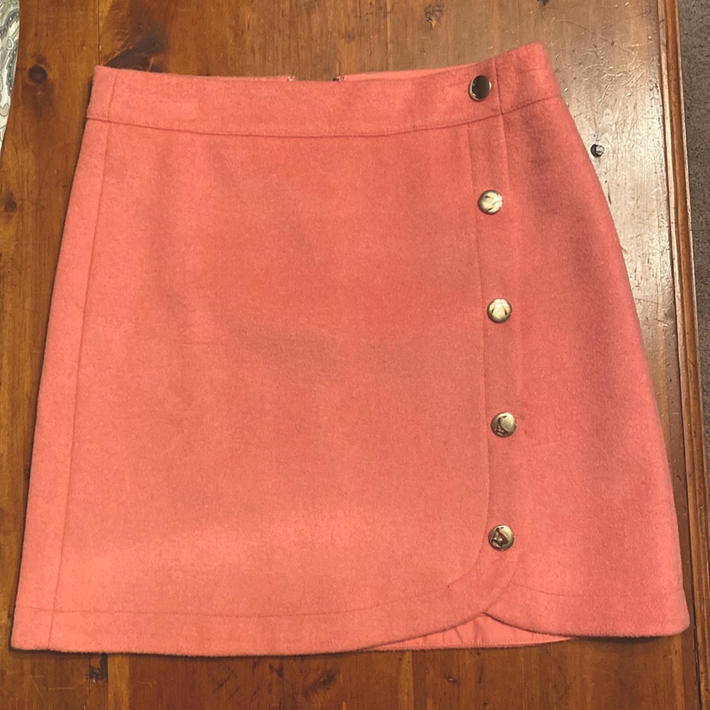 Loft -pink wool skirt w/ buttons